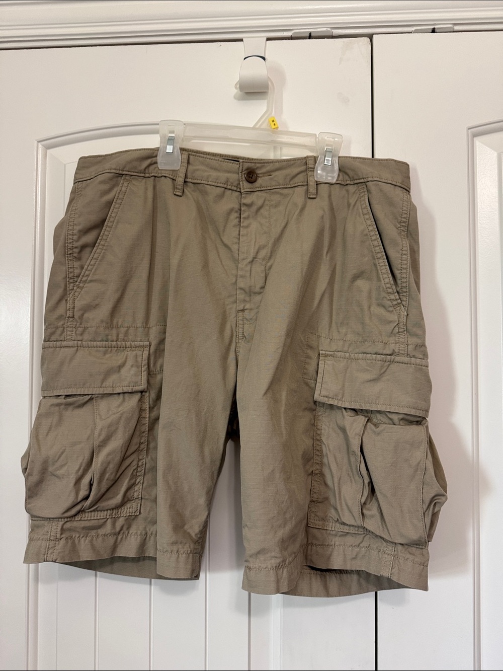Levi's Olive-Tan Cargo Shorts